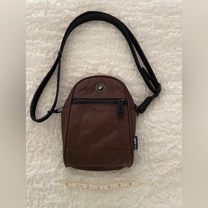 Pacsafe Metrosafe 100 Brown